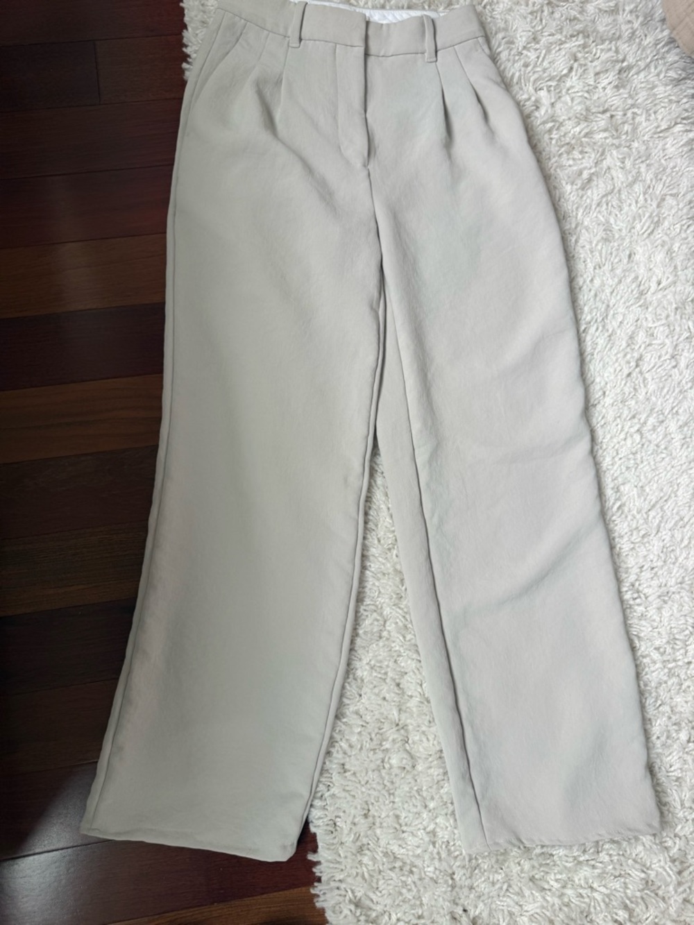 Aritzia crepe light grey/birch trouser